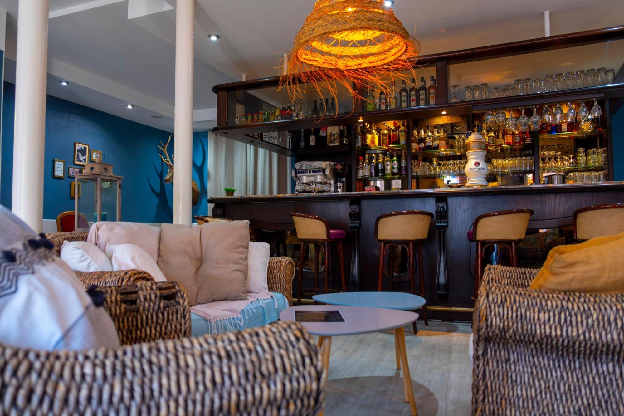 Hotel Restaurant Les Voyageurs مونتايغو المظهر الخارجي الصورة